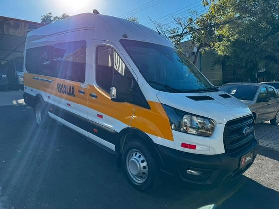 FORD TRANSIT 2.0 ECOBLUE DIESEL MINIBUS 17+1 460E AUTOMÁTICO FORD TRANSIT 2.0 ECOBLUE DIESEL MINIBUS 17+1 460E AUTOMÁTICO